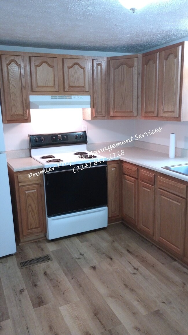 Building Photo - 1650 Brighton Rd