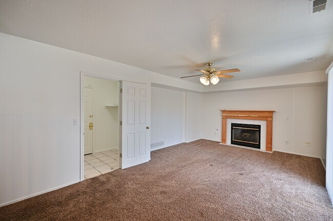 Building Photo - 8004 Old Barn Dr