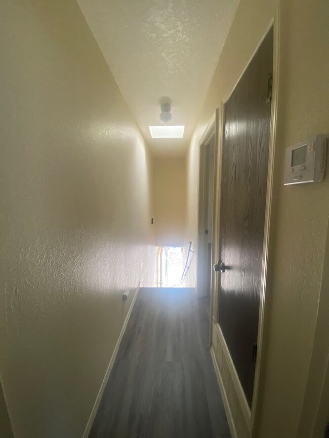 Building Photo - los-2940