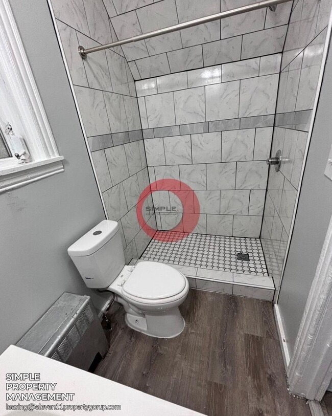 Building Photo - Fully renovated 3 bedrooms 1 bath House