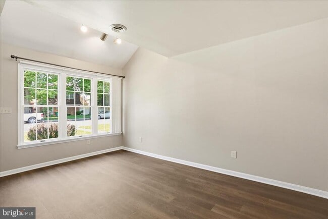 Building Photo - 1008 Orchard Dr