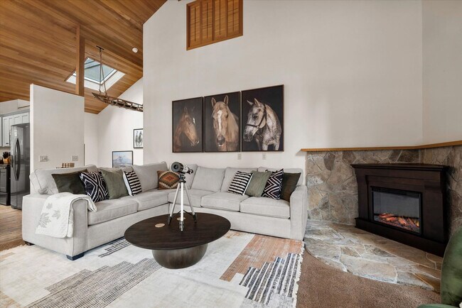 Building Photo - 70335 Sword Fern