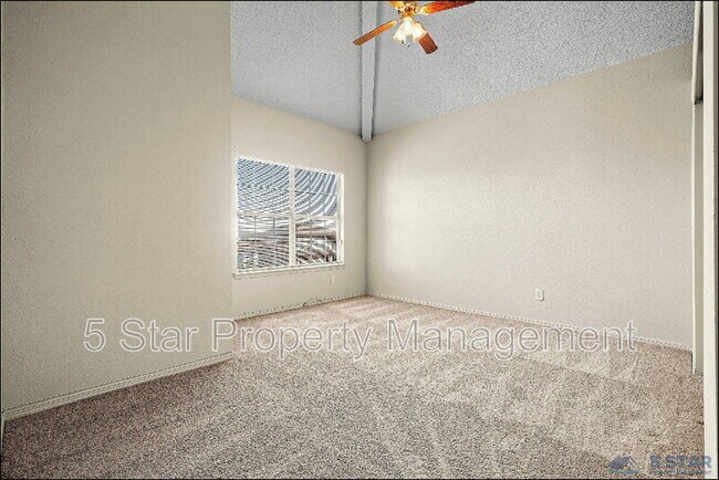 Building Photo - 1315 Olga Mapula Dr