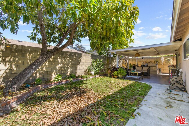 Building Photo - 13223 Arabella St