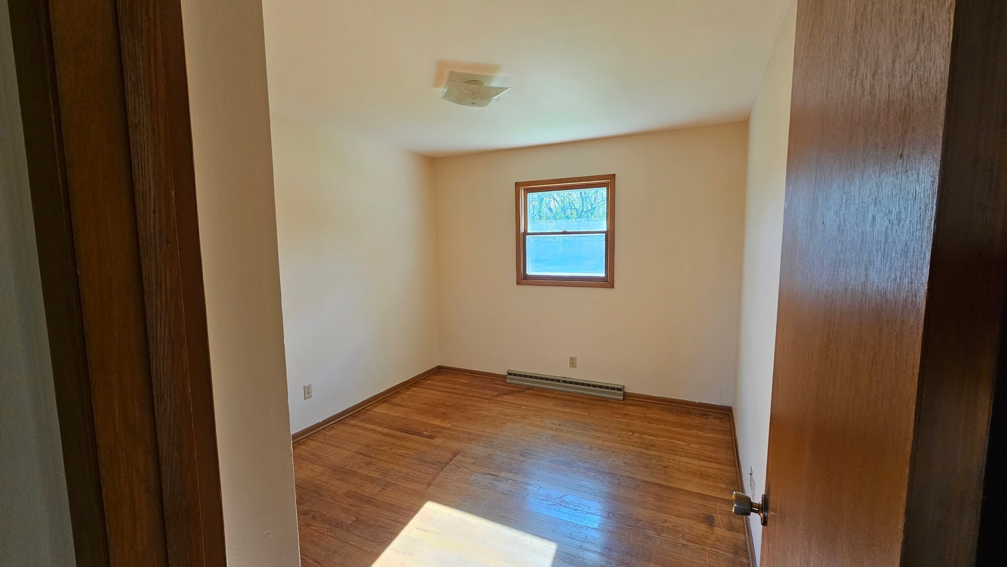 Building Photo - 499 Adeline Dr