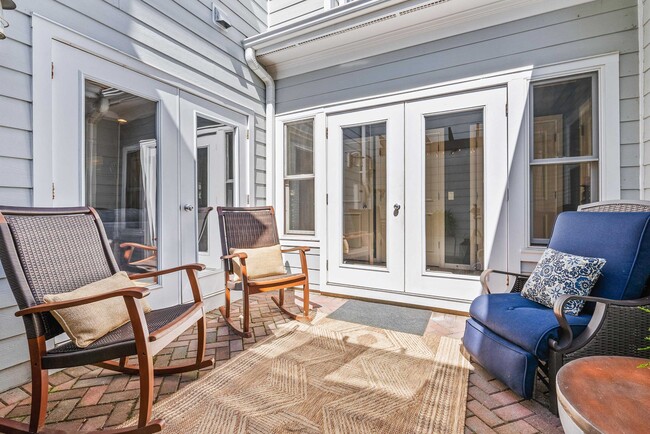 Building Photo - 3369 Preston Shore Dr