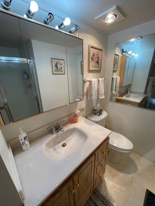 Building Photo - 753 Bigler Cir