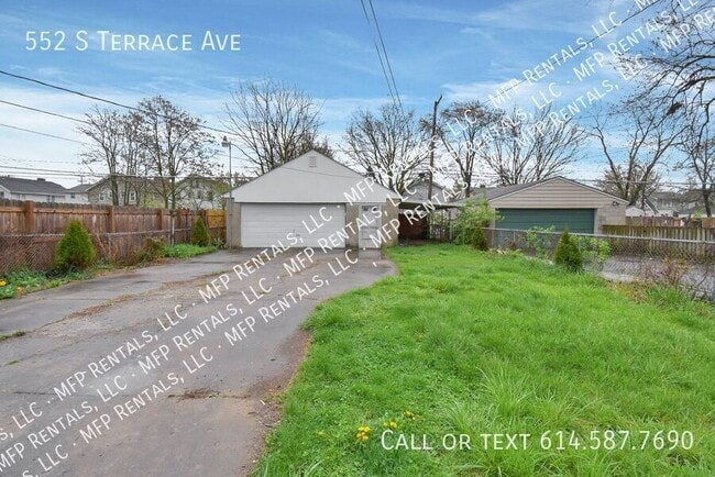 Building Photo - 552 S Terrace Ave