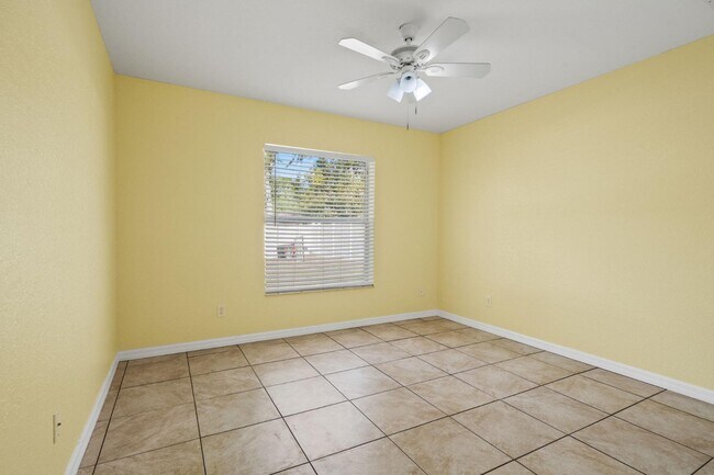 Building Photo - 5363 Pierpoint Ave