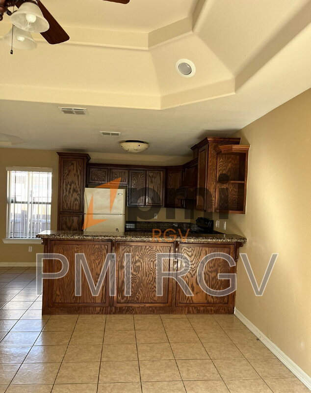 Building Photo - 3802 S Radisson Ave