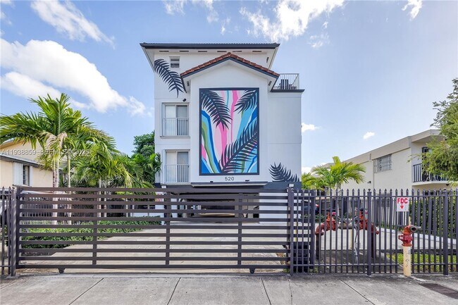 Building Photo - 520 SW 5th St