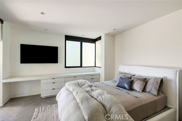 Building Photo - 121 25th St