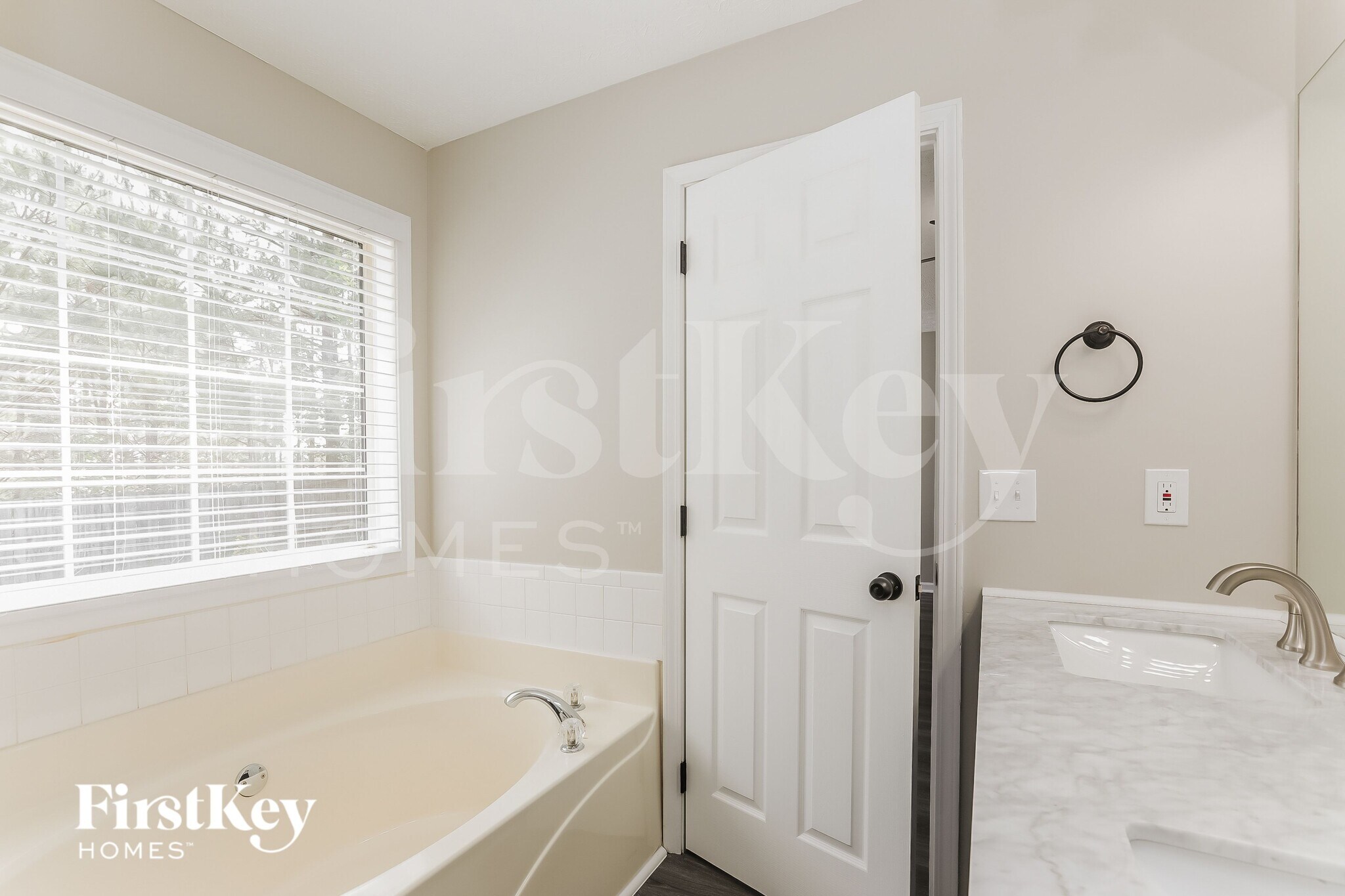 Building Photo - 3140 Victoria Rdg Ct