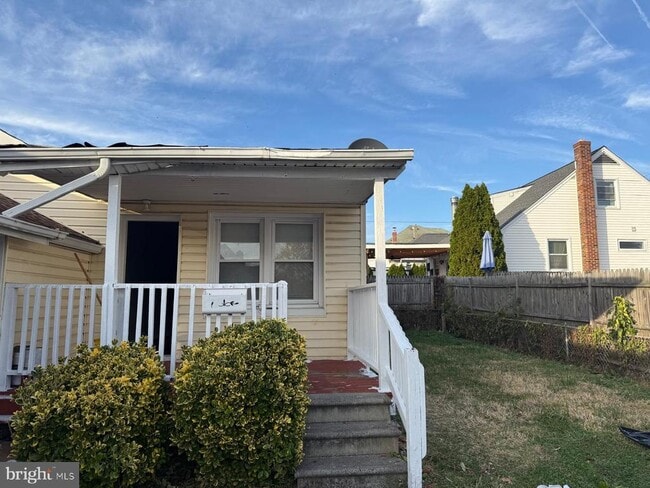 Building Photo - 6842 Fait Ave