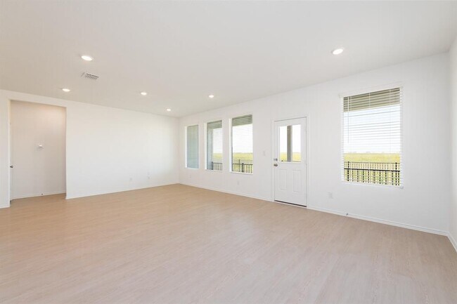Building Photo - 152 Rodney Boat Rd