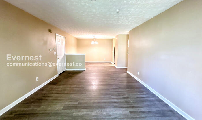 Building Photo - 3203 Fairington Ridge Cir