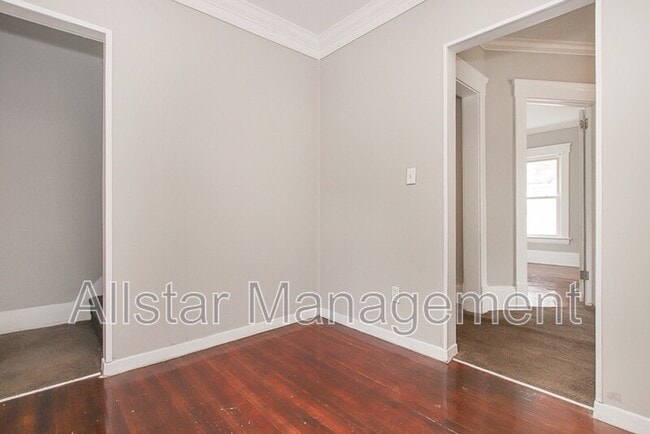 Building Photo - 3195 Whitethorn Rd