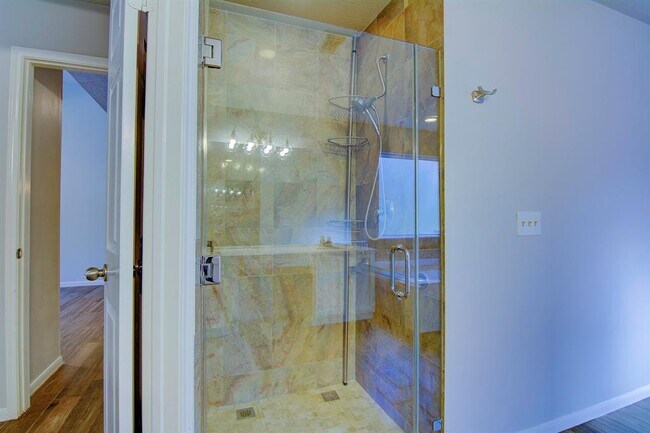 Building Photo - 15 White Bark Pl