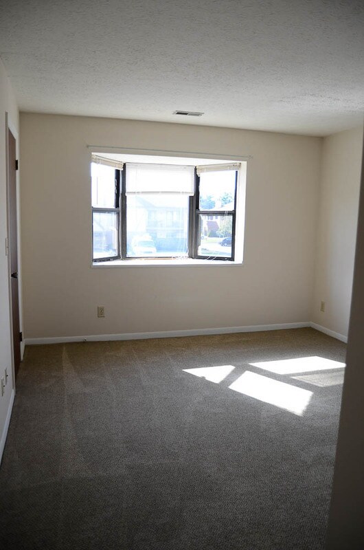 Building Photo - 2241 Hedgerow Road