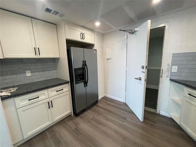 Building Photo - 3700 Galt Ocean Dr
