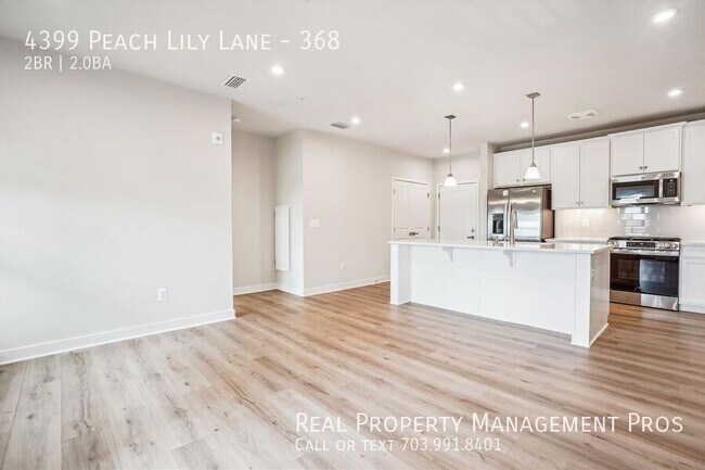 Building Photo - 4399 Peach Lily Ln