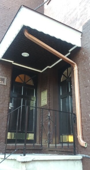 Building Photo - 116 Washington St