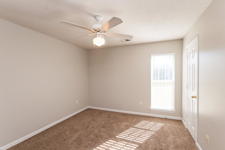 Building Photo - 7896 Nature Walk Dr