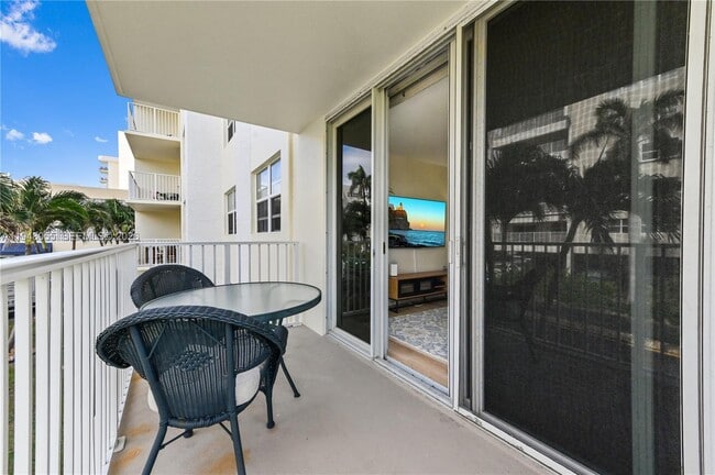 Building Photo - 3540 S Ocean Blvd