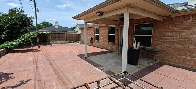 Building Photo - 11727 Forest Wind Ln