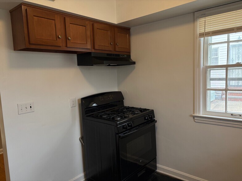 Kitchen 1 - 3653 Winchell Rd