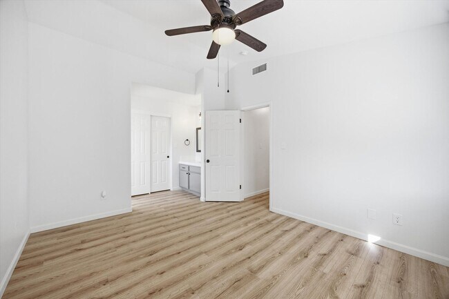 Building Photo - SILVERCREEK BEAUTY !!!  APPLICATION PENDING!!