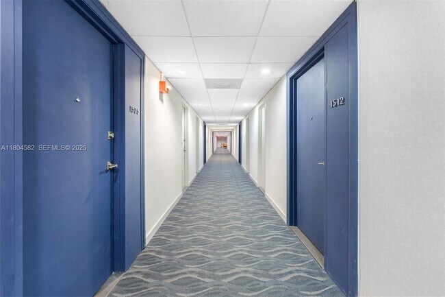 Building Photo - 20 Island Ave