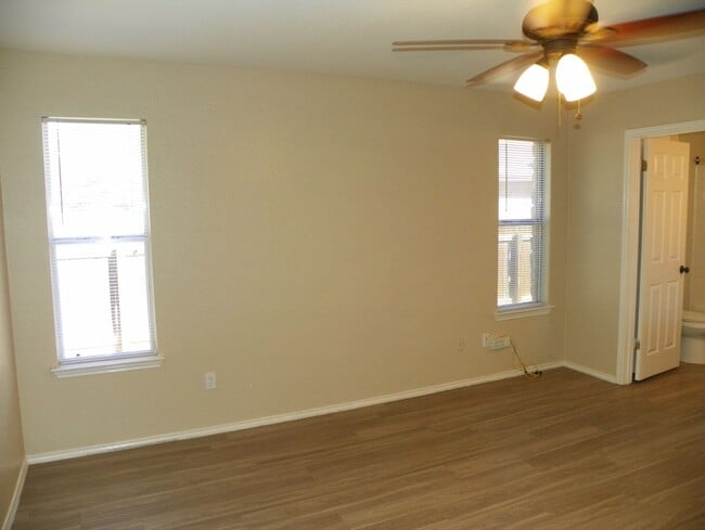 Building Photo - Welcome to this charming Centex home locat...