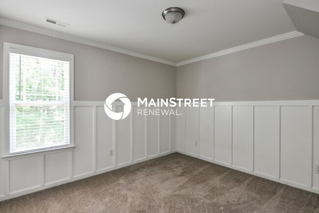 Building Photo - 4 Bedroom Pet-Friendly Home in Clayton, NC with Main Street Renewal