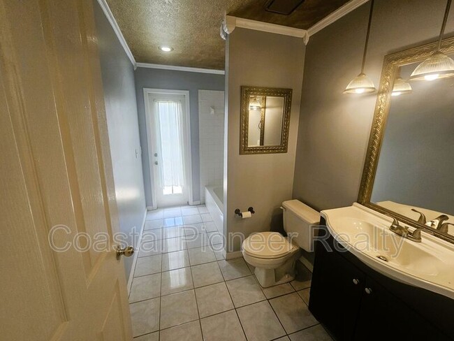 Building Photo - 9708 Dunscroft Ln