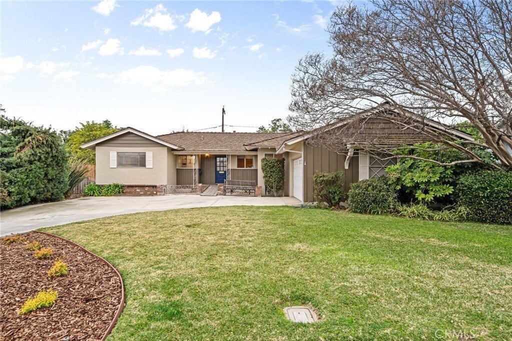 Building Photo - 549 California Dr