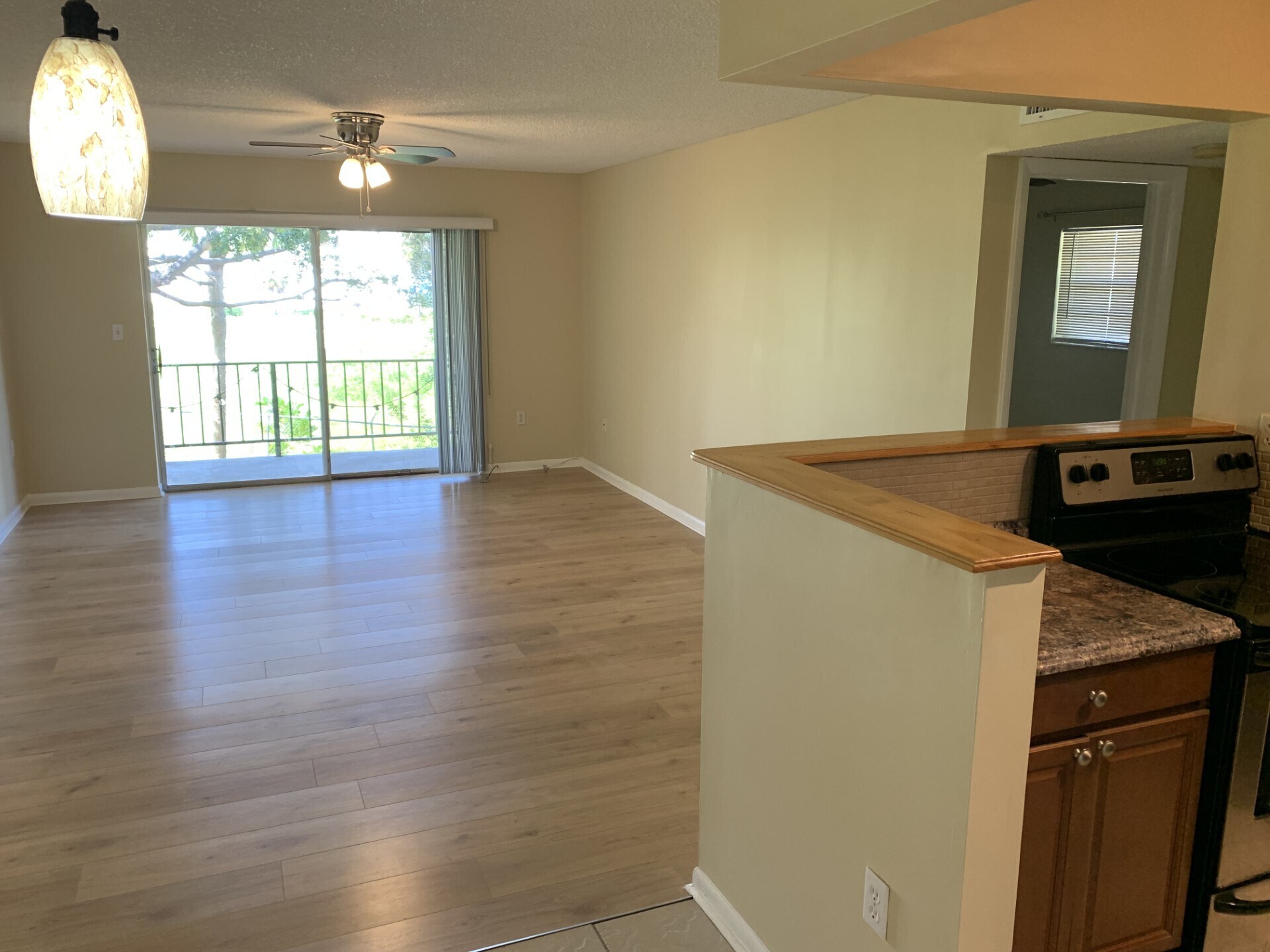 Building Photo - 9105 SW 137th Ter