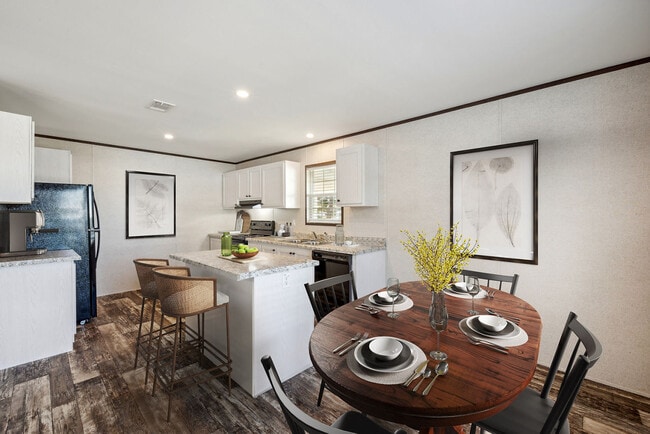 Building Photo - 5503 Minuteman Cir