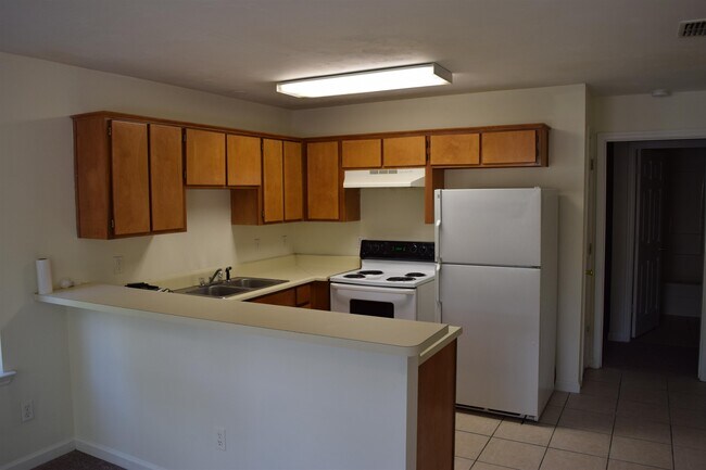 Building Photo - 1811 Pasco St