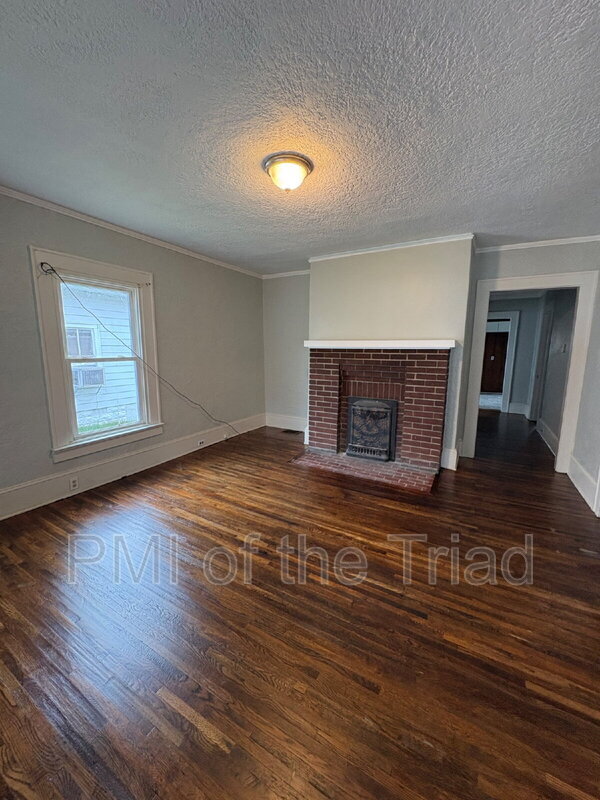 Building Photo - 1110 Adams St