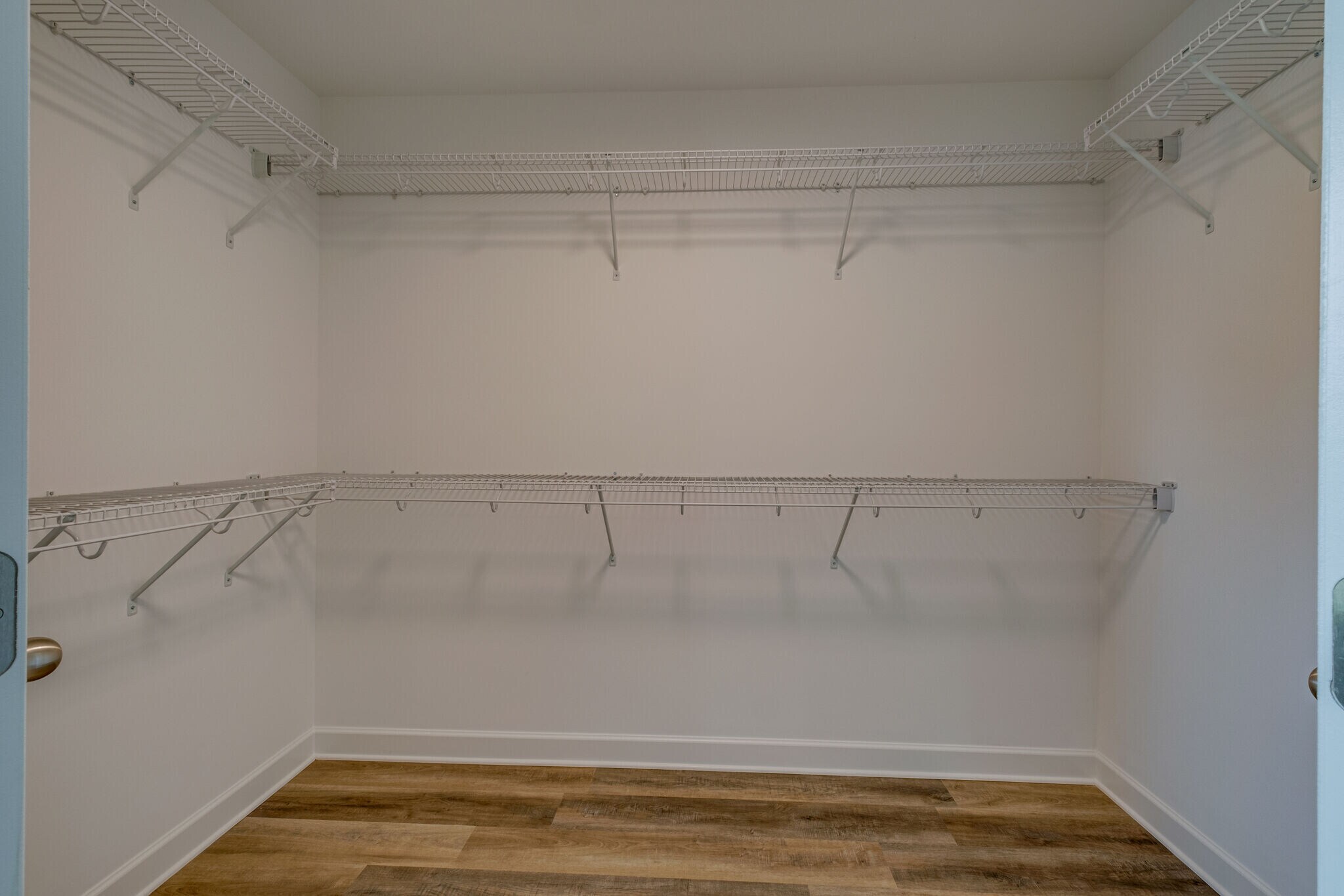 Building Photo - 648 S Tunnel Rd