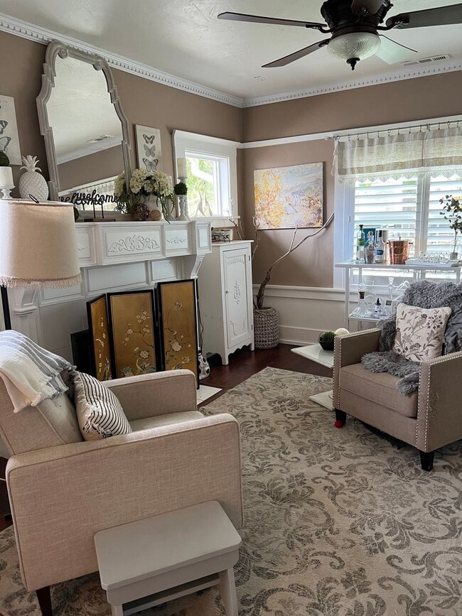 Building Photo - 1422 Court St