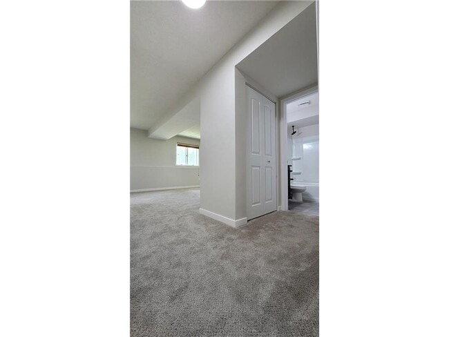 Building Photo - 512 Nelson Ct