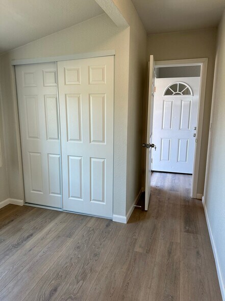 Primary Photo - 8861 Live Oak Ave