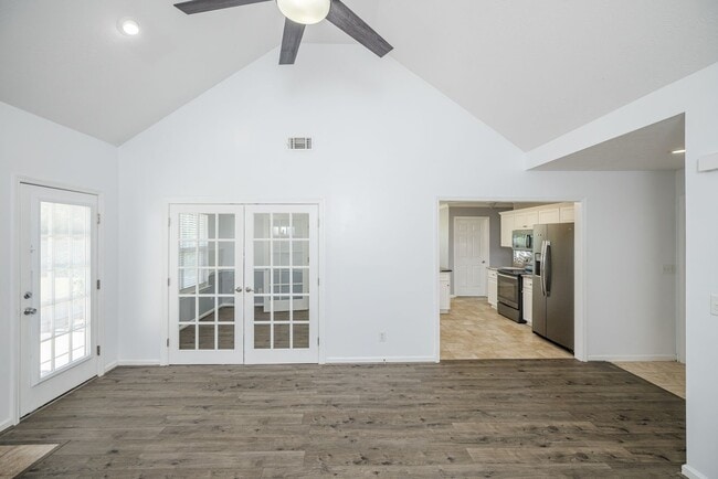 Building Photo - 203 Hayne Dr