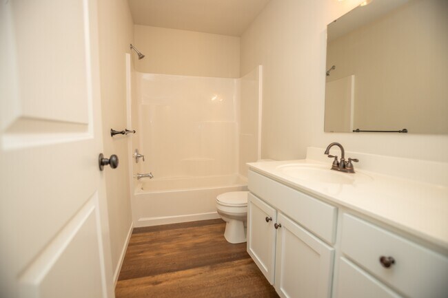 Building Photo - 5410 Deer Valley Dr