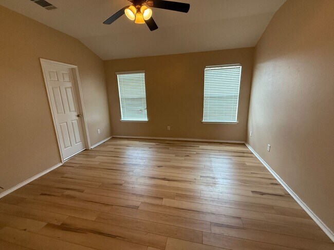 Building Photo - 5600 Lions Gate Ln