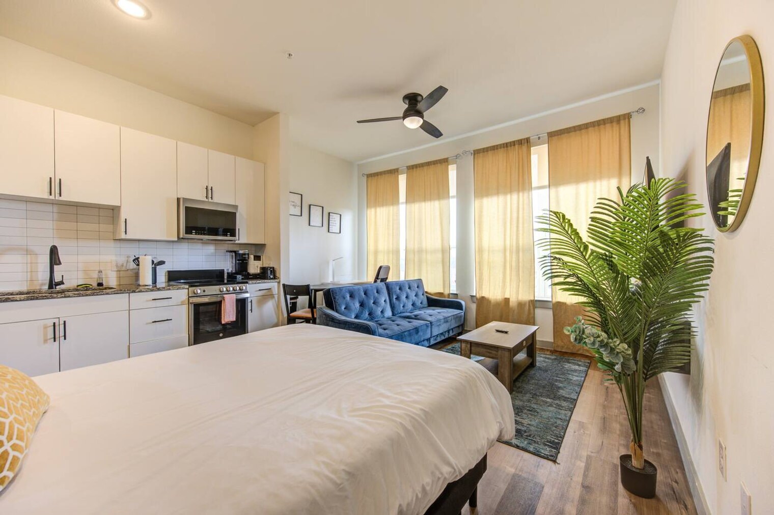 Building Photo - 1111 Shepherd Dr