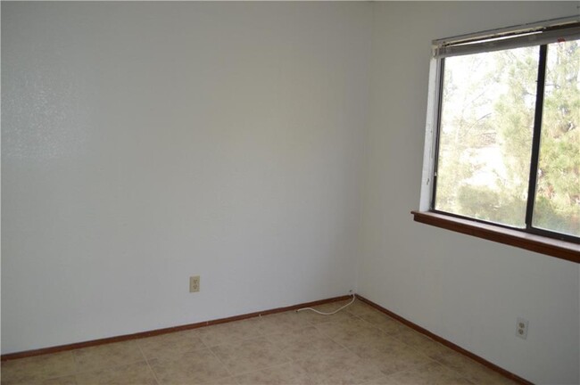 Building Photo - 11613 James Watt Dr