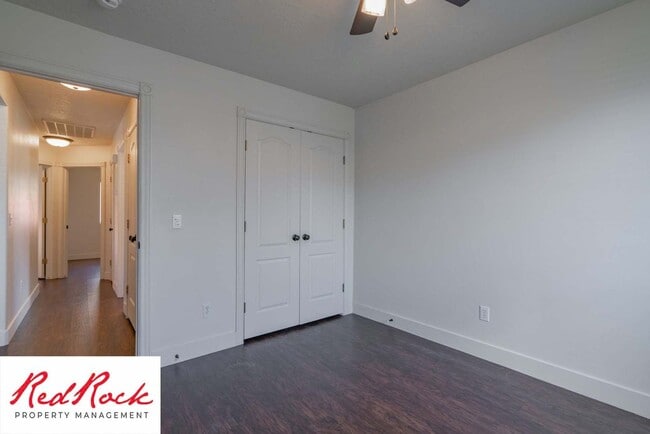Building Photo - Spacious 3-Bed, 2-Bath Ivins Townhome – Do...